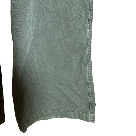 Aeropostale Women’s Low Rise Flare Cargo Pants Size 10 - Picture 3 of 5